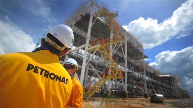 Petronas, dünyanın enerji alanındaki en önemli kuruluşlarından biri olarak kabul ediliyor.